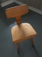 Vintage houten kleuterstoel kleuterstoeltje 1974, Kinderen en Baby's, Kinderkamer | Tafels en Stoelen, Ophalen, Gebruikt, Stoel(en)