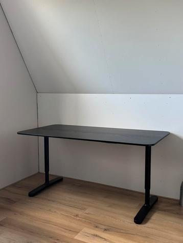 Ikea Bureau 160x80cm beschikbaar voor biedingen