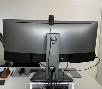 Dell UltraSharp U3419W beschikbaar voor biedingen