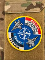 Embleem 313 SQN Baltic lightning Estonia, Verzamelen, Verzenden, Luchtmacht, Nederland, Embleem of Badge