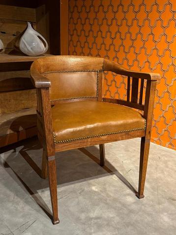 Antiek Houten bureau stoeltje beschikbaar voor biedingen
