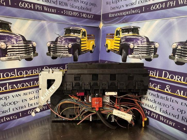 Mercedes E w211 zekeringkast achter, Auto-onderdelen, Elektronica en Kabels, Mercedes-Benz, Gebruikt, Ophalen of Verzenden