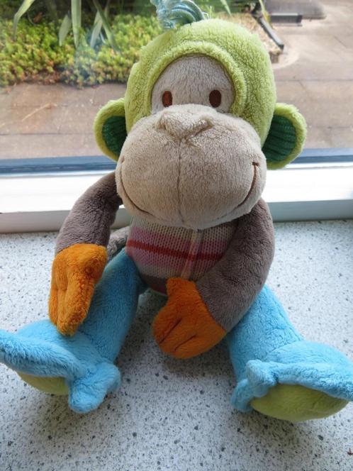 Aap MO merk Happy Horse vrolijk gekleurd meet ca 30 cm, Kinderen en Baby's, Speelgoed | Knuffels en Pluche, Zo goed als nieuw