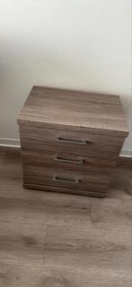 Mooi Nachtkastje met 3 Lades 2x, Ophalen of Verzenden, Zo goed als nieuw, 3 of 4 laden, Minder dan 100 cm