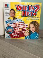 Spel: Wie is het? Van MB, Hobby en Vrije tijd, Gezelschapsspellen | Bordspellen, Een of twee spelers, Ophalen of Verzenden, Zo goed als nieuw