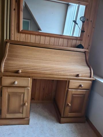 Heel mooi vintage secretaire/bureau beschikbaar voor biedingen