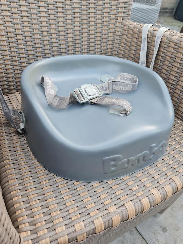 Stoelverhoger Bumbo, Kinderen en Baby's, Kinderstoelen, Gebruikt, Overige typen, Gordel(s), Stoelverkleiner, Ophalen of Verzenden