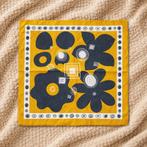 Bandana Mosterdgeel Zwart, Kleding | Dames, Mutsen, Sjaals en Handschoenen, Maat 42/44 (L), Nieuw, Ophalen of Verzenden, Vintage