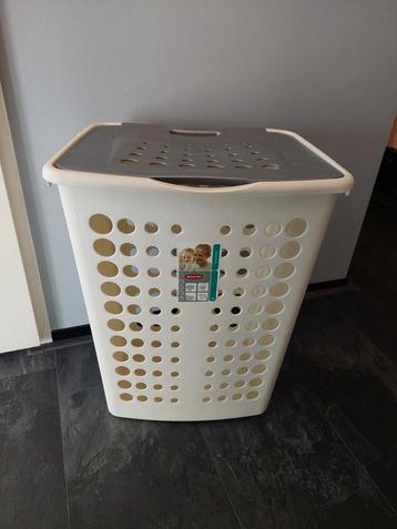 Curver wasmand wit/grijs beschikbaar voor biedingen