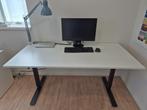Office desk with adjustable height, Huis en Inrichting, Bureaus, Ophalen, In hoogte verstelbaar, Zo goed als nieuw, Bureau