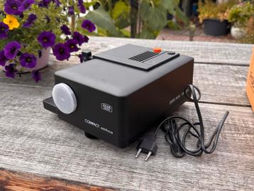 Zeiss Ikon Perkeo Compact Autofocus Diaprojector beschikbaar voor biedingen