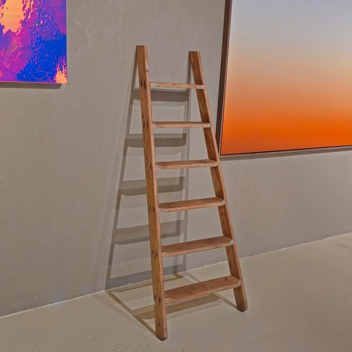 Vintage houten ladder – decoratief & functioneel, Doe-het-zelf en Verbouw, Ladders en Trappen, Gebruikt, Trap, Minder dan 2 meter