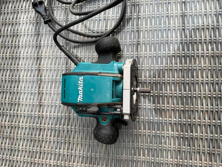 Makita RP0900 Bovenfrees, Doe-het-zelf en Verbouw, Gereedschap | Freesmachines, Gebruikt, Elektrisch, Bovenfrees, Ophalen
