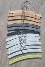 Houten hangertjes baby/kind, Ophalen, Zo goed als nieuw, Jongetje of Meisje