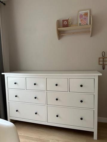 HEMNES Ladekast 8 lades, wit gelakt, 160x96 cm beschikbaar voor biedingen