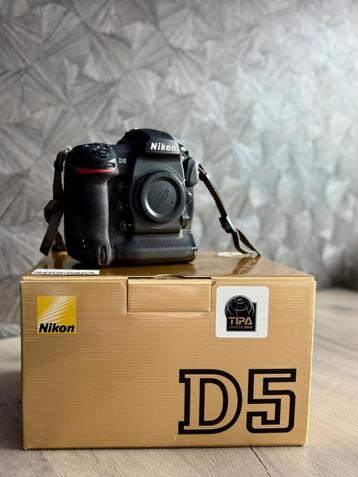 Nikon D5 body - slechts 25.718 clicks! beschikbaar voor biedingen
