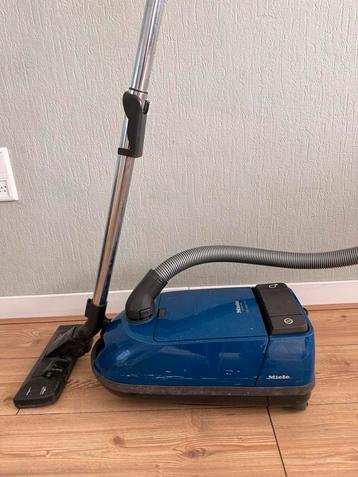 Miele De Luxe S 246 i Stofzuiger – Sterke Zuigkracht beschikbaar voor biedingen