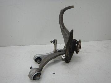Mercedes-Benz C-klasse W205 Wielophanging Links-voor A205332 beschikbaar voor biedingen