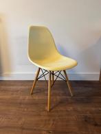 2x Eames DSW Chair - Inclusief kussentjes, Huis en Inrichting, Stoelen, Ophalen, Twee, Zwart, Zo goed als nieuw