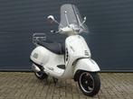 Vespa GTS 300 HPE super 2020 Orig NL zeer lage kilometers, Scooter, Bedrijf, Onbekend, Onbekend