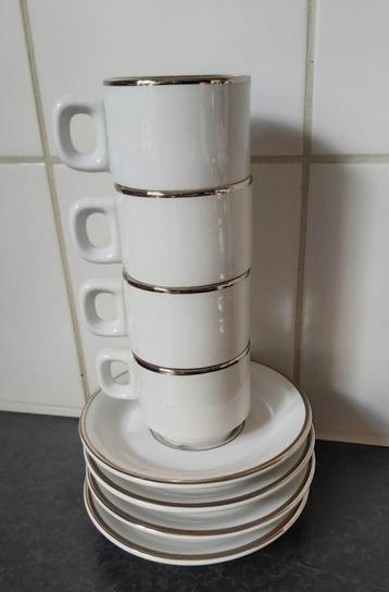Espresso  kop en schotels Delaunay  beschikbaar voor biedingen