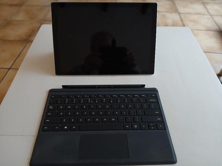 microsoft surface pro 6, Computers en Software, Windows Laptops, Refurbished, 12 inch, SSD, Minder dan 2 Ghz, 8 GB, Qwerty, Met videokaart
