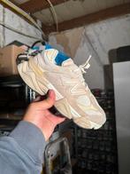 New Balance 9060 Sea Salt Linnen 37, Ophalen of Verzenden, Zo goed als nieuw, Sneakers of Gympen
