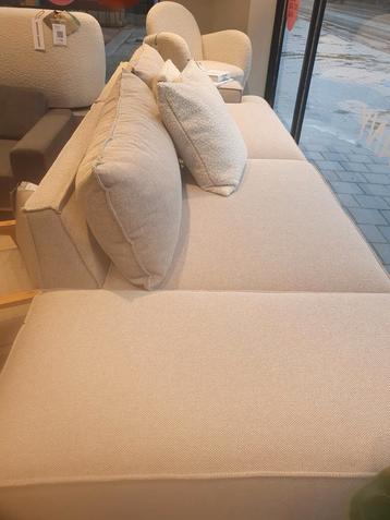Daphne Lounge Sofa – 3 Modules – Like New beschikbaar voor biedingen