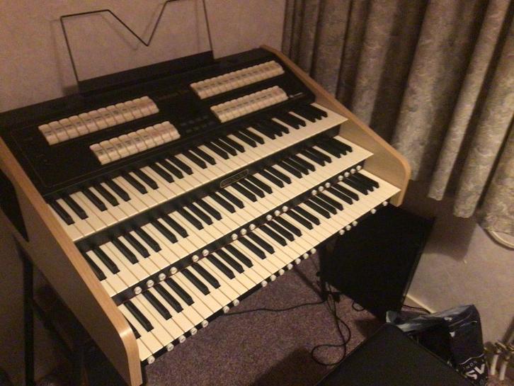 Viscount. Trio. 3. Klaviers  4000. Euro., Muziek en Instrumenten, Orgels, Nieuw, Orgel, 3 klavieren, Ophalen of Verzenden