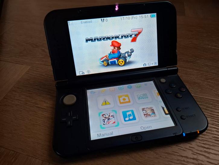 New Nintendo 3DS XL + Mario Kart, Spelcomputers en Games, Games | Nintendo 2DS en 3DS, Gebruikt, Racen en Vliegen, 1 speler, Vanaf 3 jaar