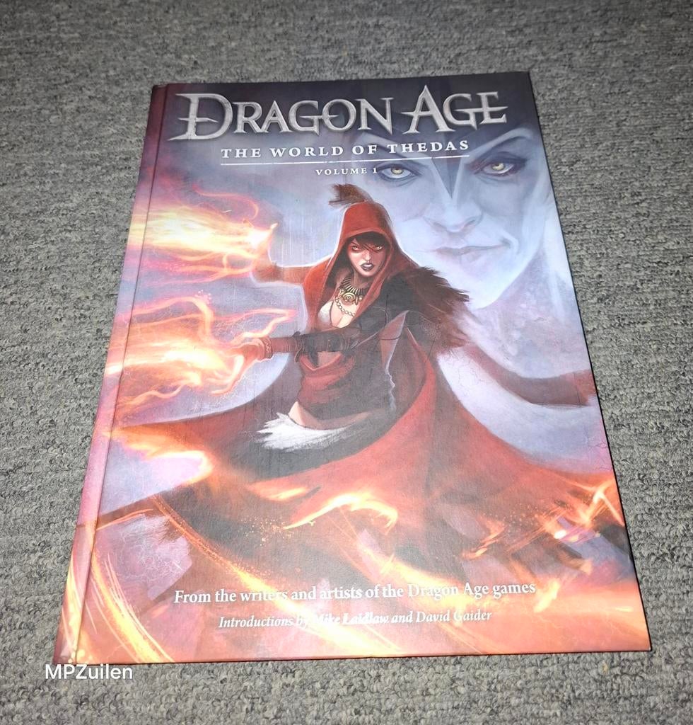 Dragon Age .. The World of Thedas, Ophalen of Verzenden, Zo goed als nieuw