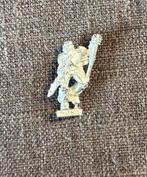 Warhammer 40K Chaos Khorne Berserker Standard Bearer (metal), Hobby en Vrije tijd, Wargaming, Ophalen of Verzenden, Zo goed als nieuw