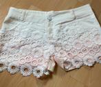 Nieuwe room met zalm kleurige korte broek maat L 40 met kant, Maat 38/40 (M), Kort, Nieuw, Ophalen of Verzenden