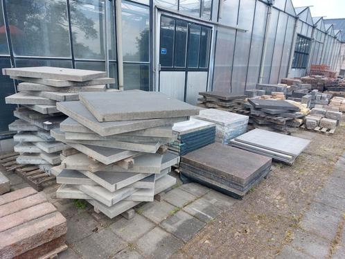 Diverse restpartijen tegels, (stapel) blokken etcetera., Tuin en Terras, Tegels en Klinkers, Zo goed als nieuw, Terrastegels, Beton