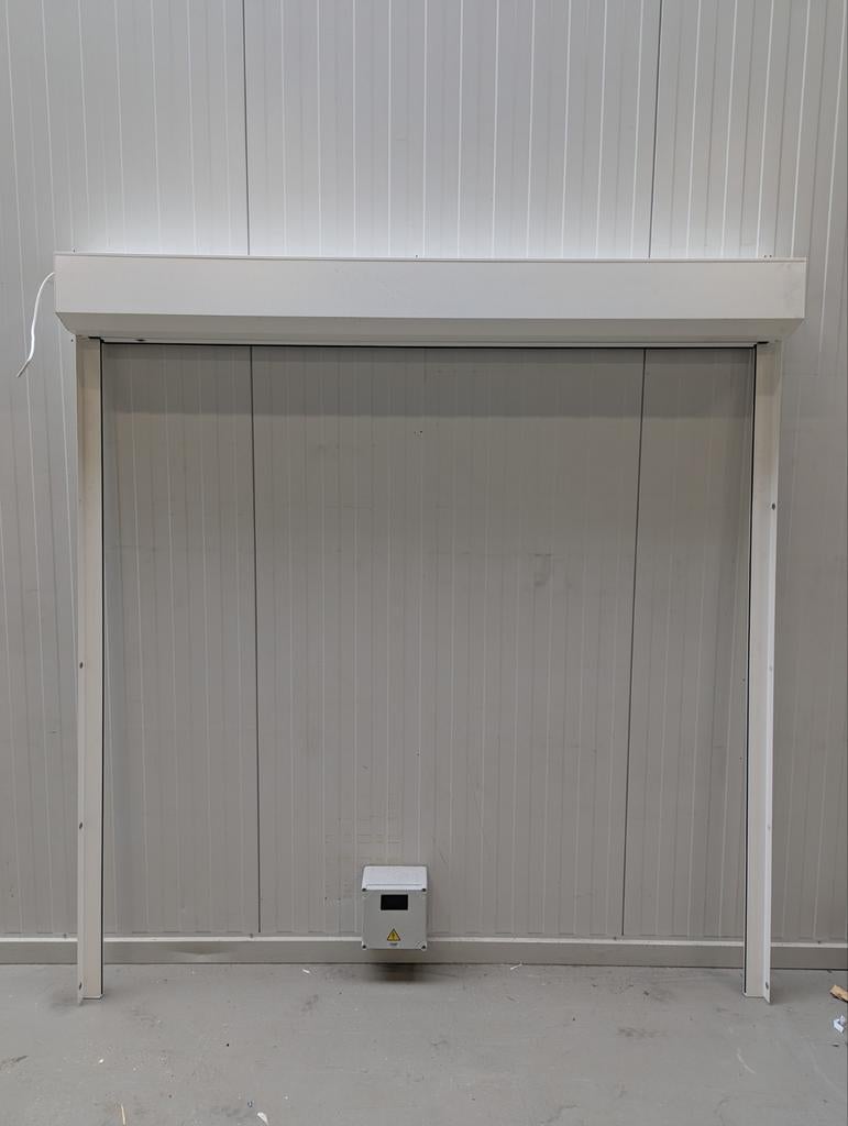 Rolluiken, 2 stuks, wit, Ophalen, Wit, Zo goed als nieuw, 200 cm of meer