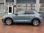 Volkswagen T-Roc 1.5 TSI R-Line DSG-aut. R-LINE / Trekhaak a, Auto's, Volkswagen, 4 cilinders, 150 pk, Blauw, Bedrijf