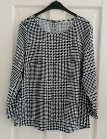 Sandwich zwart wit druk printje longsleeve top mt 40 34919 beschikbaar voor biedingen