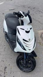 Piaggio zip 50cc (iget), Fietsen en Brommers, Scooters | Piaggio, Ophalen, Maximaal 45 km/u, Zip, Zo goed als nieuw