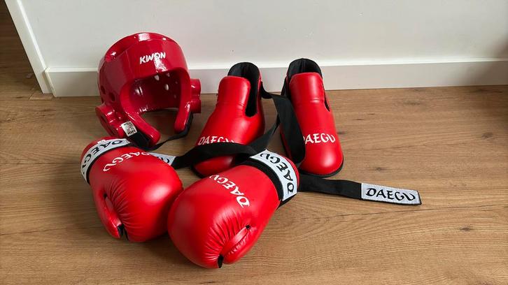 Vechtsport bescherming kind maat S, Sport en Fitness, Vechtsporten en Zelfverdediging, Zo goed als nieuw, Taekwondo, Vechtsportbescherming
