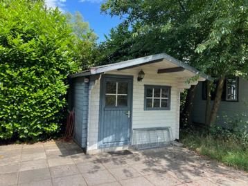 tuinhuisje beschikbaar voor biedingen