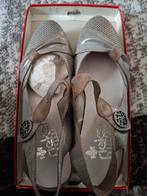 RIEKER  lederen open damesschoenen maat 39, Ophalen of Verzenden, Zo goed als nieuw, Grijs