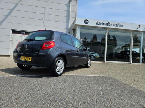 Renault Clio 3 1.2 16V 3d  2007 nieuwe apk aug 2026, Auto's, Renault, Particulier, Clio, ABS, Airbags, Airconditioning, Centrale vergrendeling