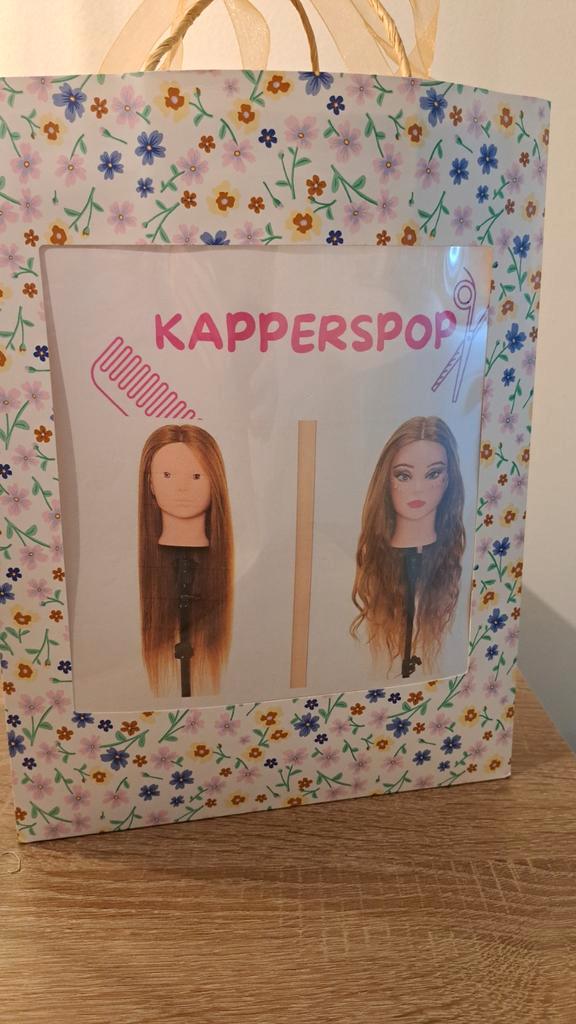 Opmaak mop makeup en kapperspop Nieuw met cadeau verpakking, Sieraden, Tassen en Uiterlijk, Uiterlijk | Lichaamsverzorging, Nieuw