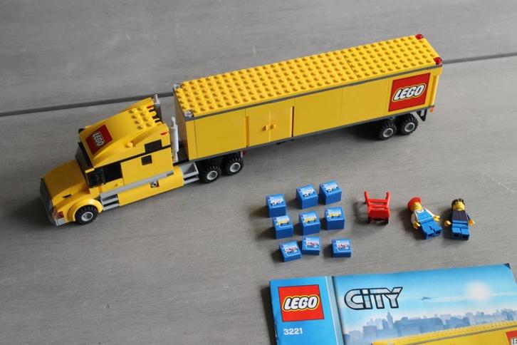 lego city legovrachtwagen 3221, Kinderen en Baby's, Speelgoed | Duplo en Lego, Zo goed als nieuw, Lego, Complete set, Ophalen of Verzenden