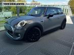 Mini Mini 1.5 Cooper First Born Edition 1e eigenaar, Lederen, Auto's, Mini, Voorwielaandrijving, 136 pk, Gebruikt, Euro 6