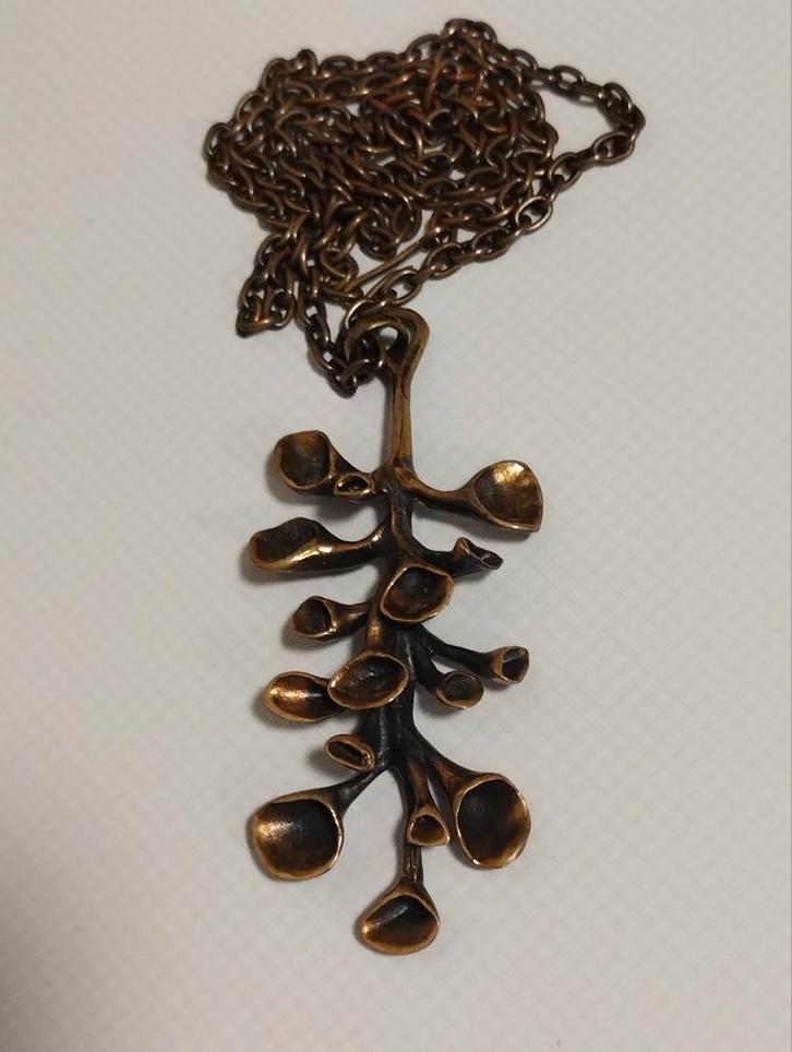 Vintage jaren 70 Hannu Ikonen bronzen ketting rendier mos, Sieraden, Tassen en Uiterlijk, Antieke sieraden, Ketting, Overige materialen