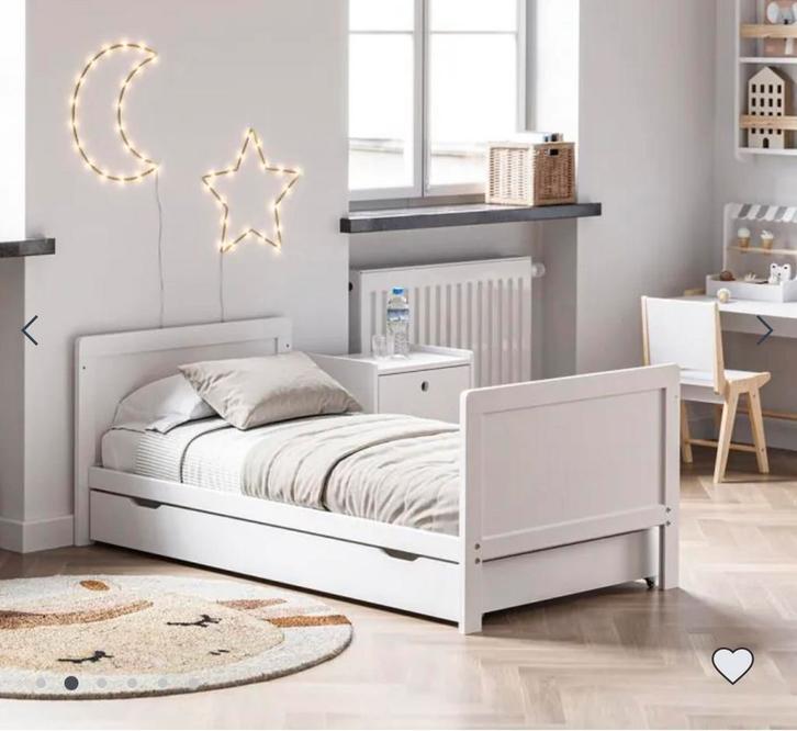 Peuterbed Petit Amelie (+ matras enz) te koop, Kinderen en Baby's, Kinderkamer | Complete kinderkamers, Zo goed als nieuw, Jongetje of Meisje