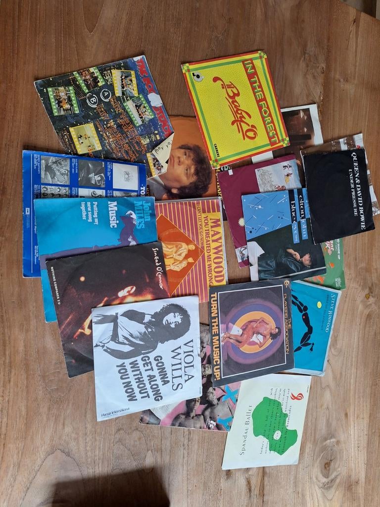 Singeltjes, diversen, stuk of 40, diverse muziekstijlen, Ophalen