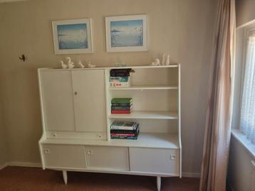 Brocante Vintage Kast - Wit Hout beschikbaar voor biedingen