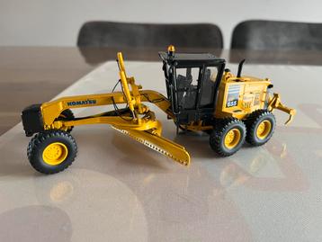 Komatsu GD 655 grader Lattera First Gear beschikbaar voor biedingen